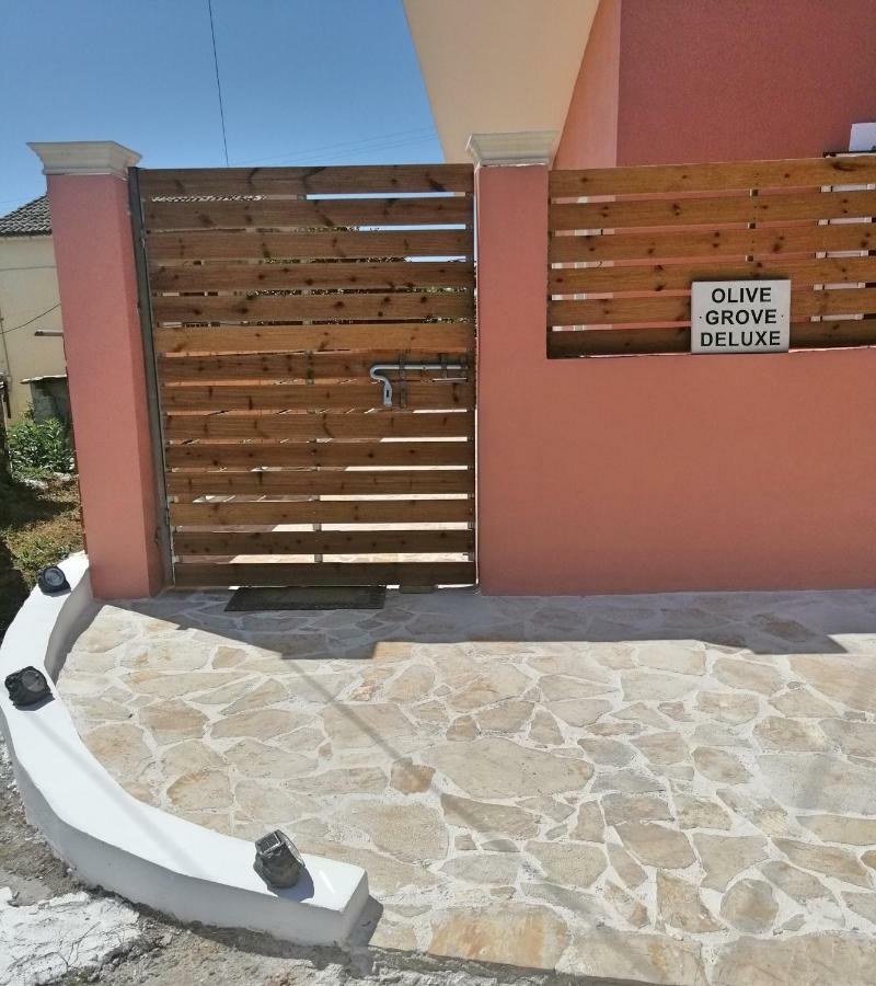 Olive Grove Deluxe Apartment Agnítsini Exterior foto